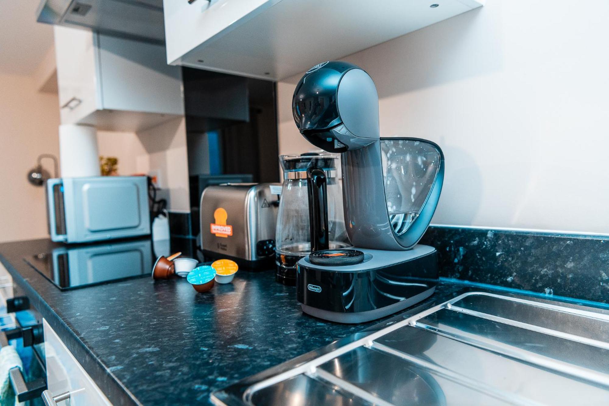 Appartement Entire 2 Bedroom And 2 Bathroom In -free Underground Parking Manchester