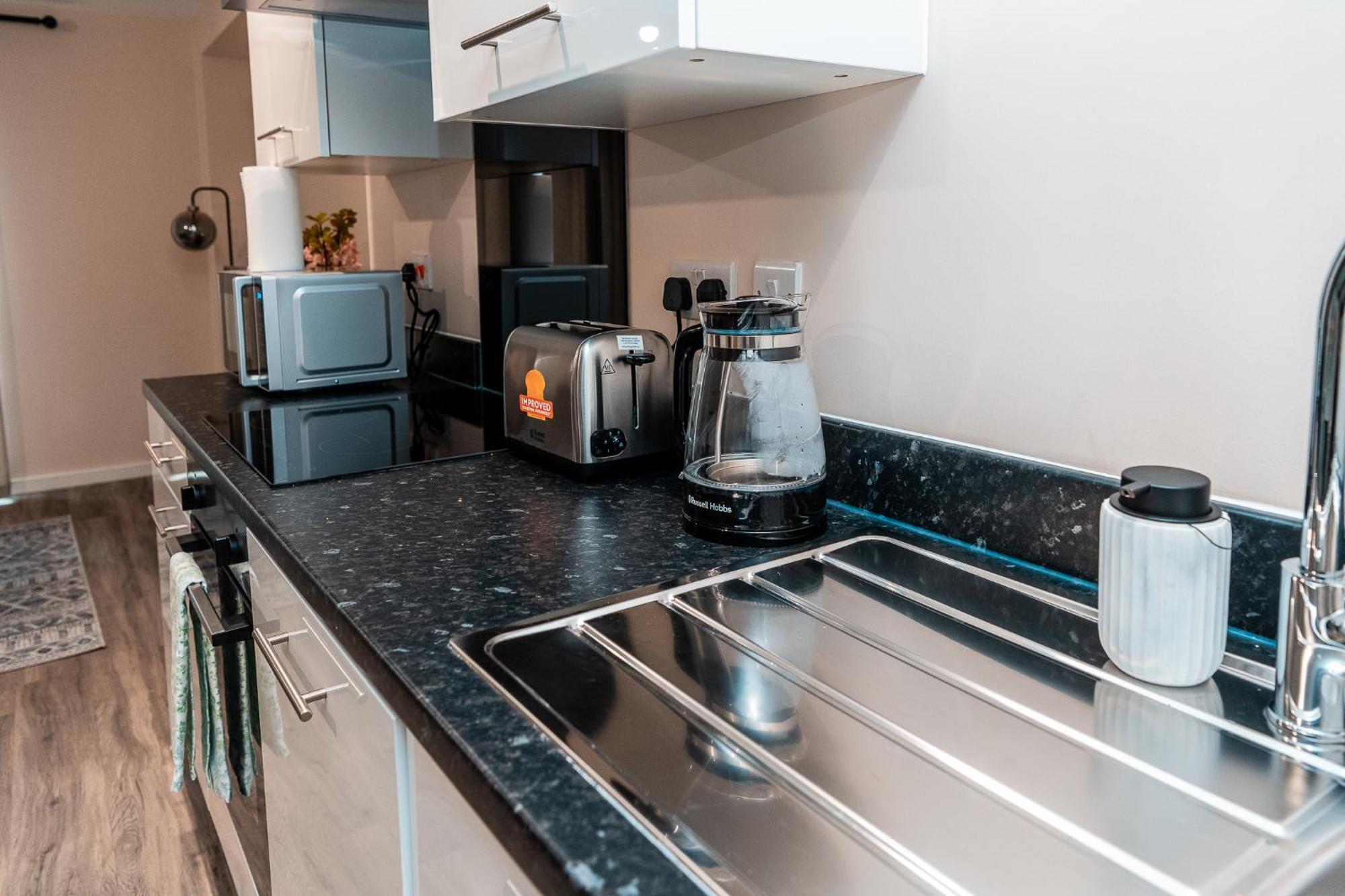 Appartement Entire 2 Bedroom And 2 Bathroom In -free Underground Parking Manchester