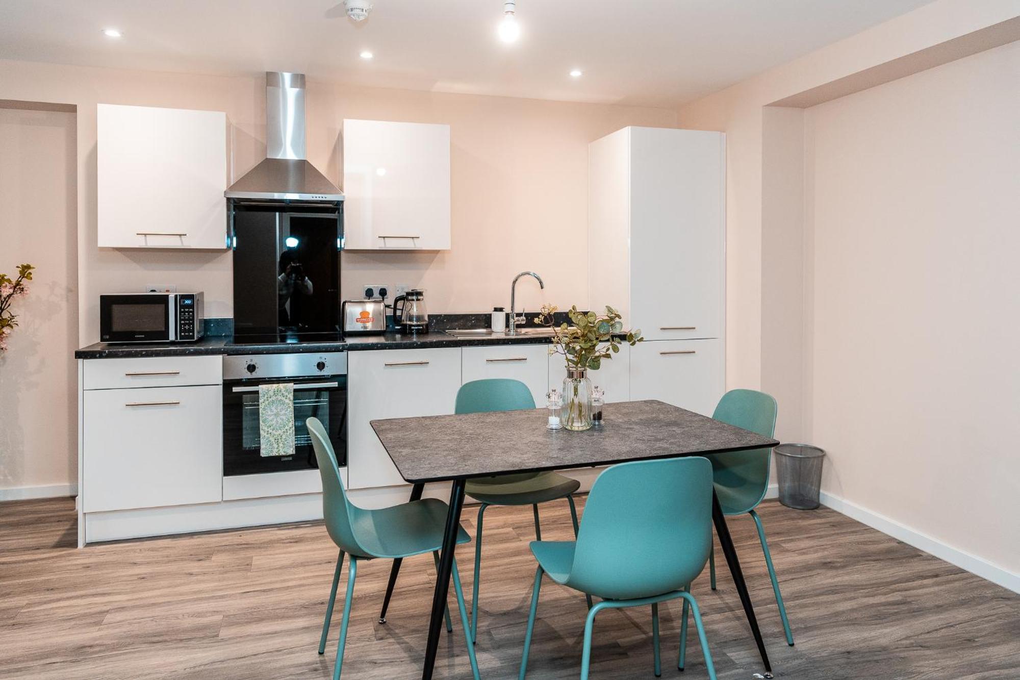 Appartement Entire 2 Bedroom And 2 Bathroom In -free Underground Parking Manchester